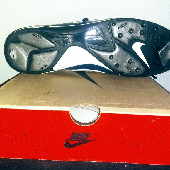 NEW Nike Cleats Size 12 NAVY BLUE & White - Picture 8 of 8